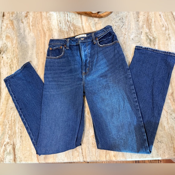 Women’s ABERCROMBIE & FITCH The 90’s Straight Ultra High Rise jeans- Size 4 Long - Picture 7 of 12